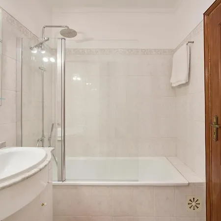 2 Bedroom By Quarteira