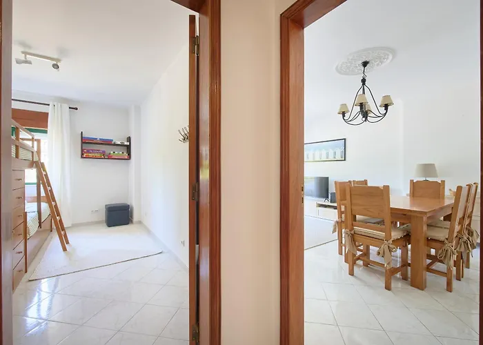 2 Bedroom By Apartman *